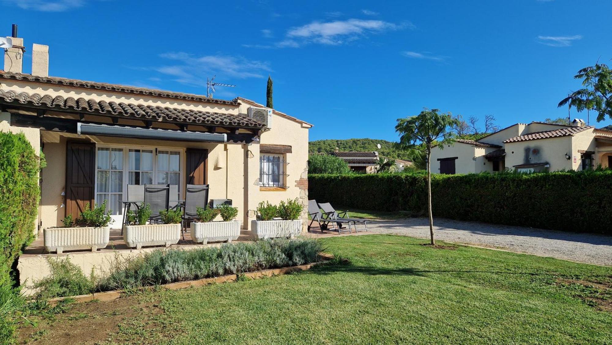 Casa Palmeres Holiday home